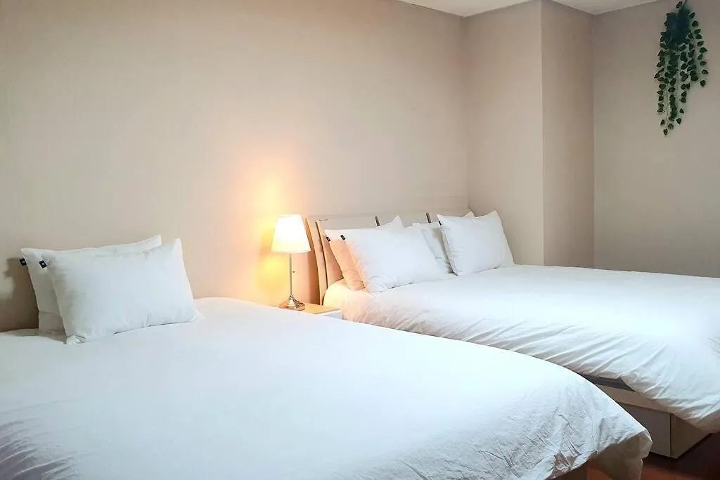 Haeundai Beach 1 Cho Apartment Busan