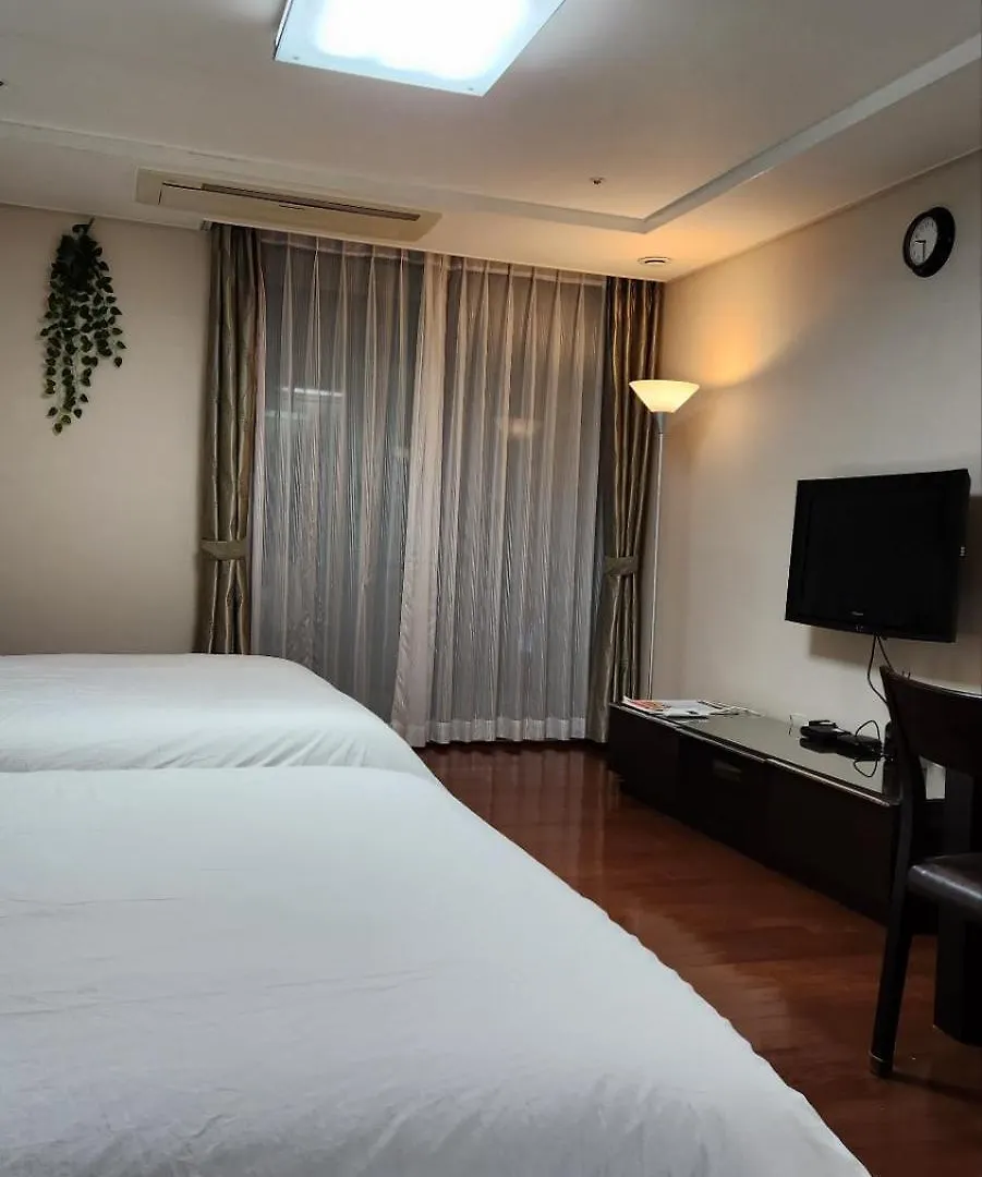 Haeundai Beach 1 Cho Apartment Busan South Korea
